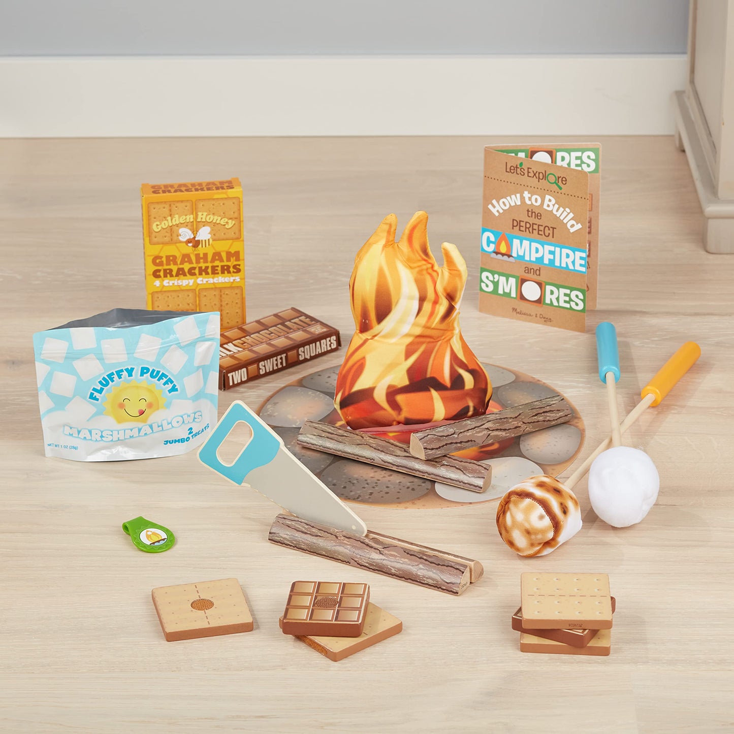 Melissa & Doug Let's Explore Campfire S’mores Set – 23-Piece Pretend Play Kit for Kids 3+