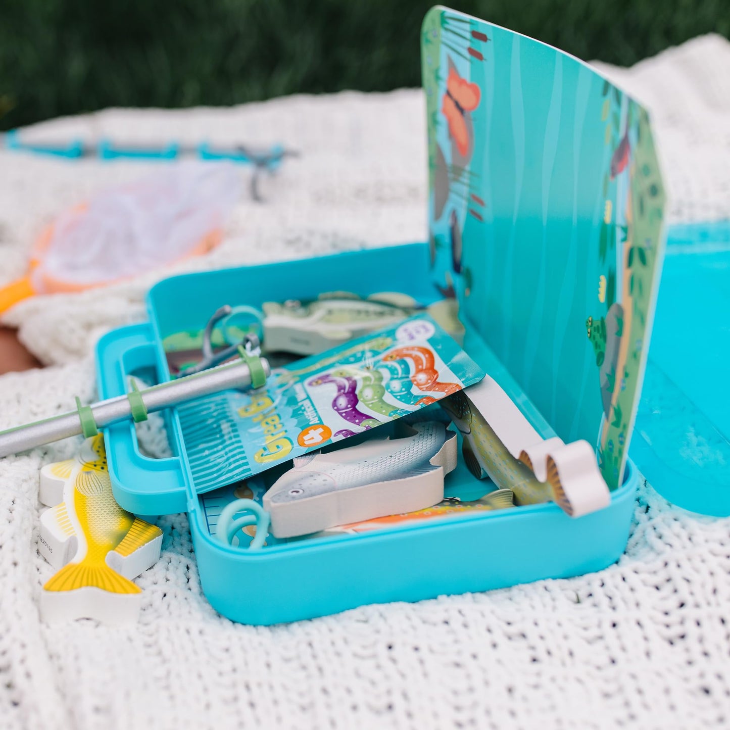 Melissa & Doug Let's Explore Fishing Play Set – 21 Pieces, FSC Certified