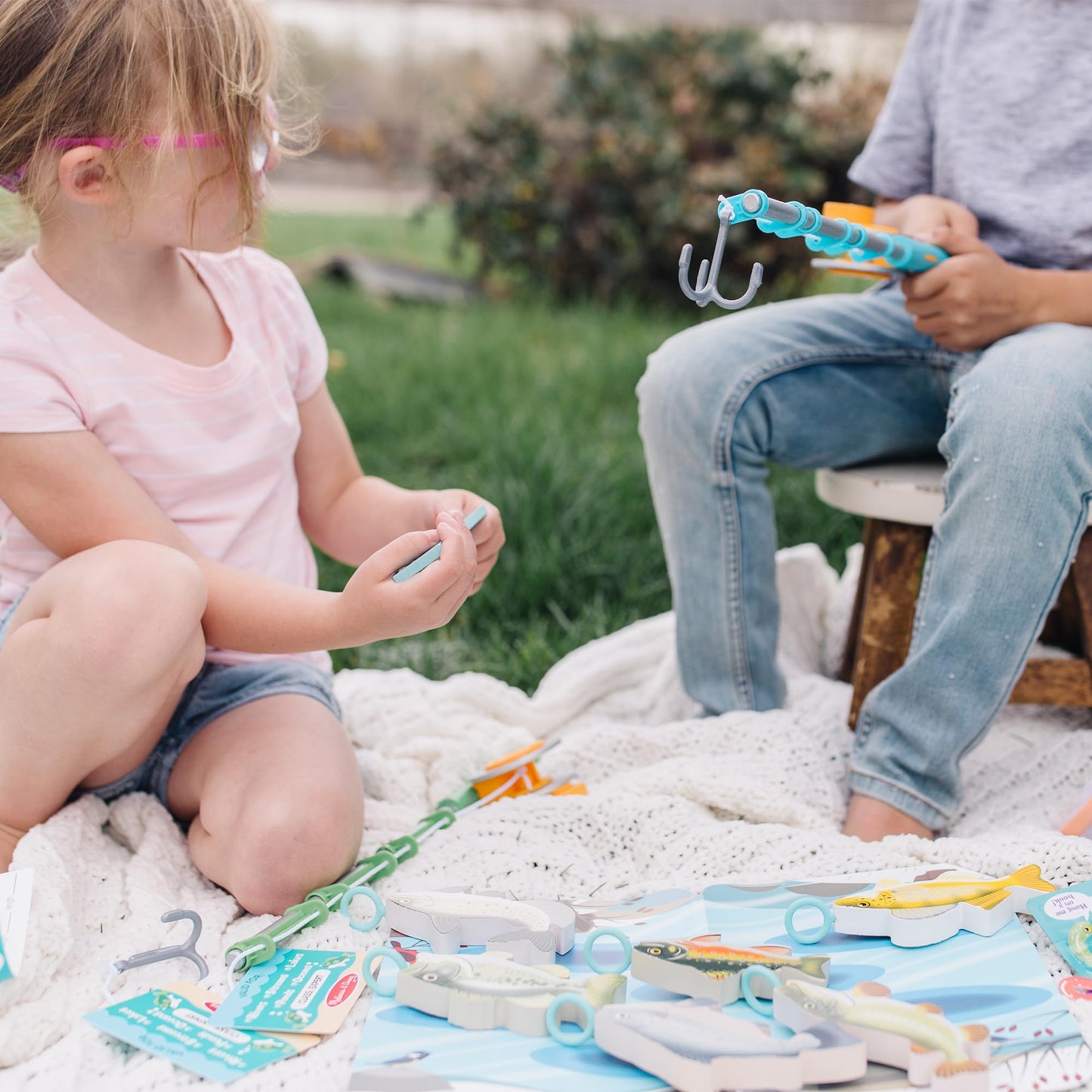 Melissa & Doug Let's Explore Fishing Play Set – 21 Pieces, FSC Certified
