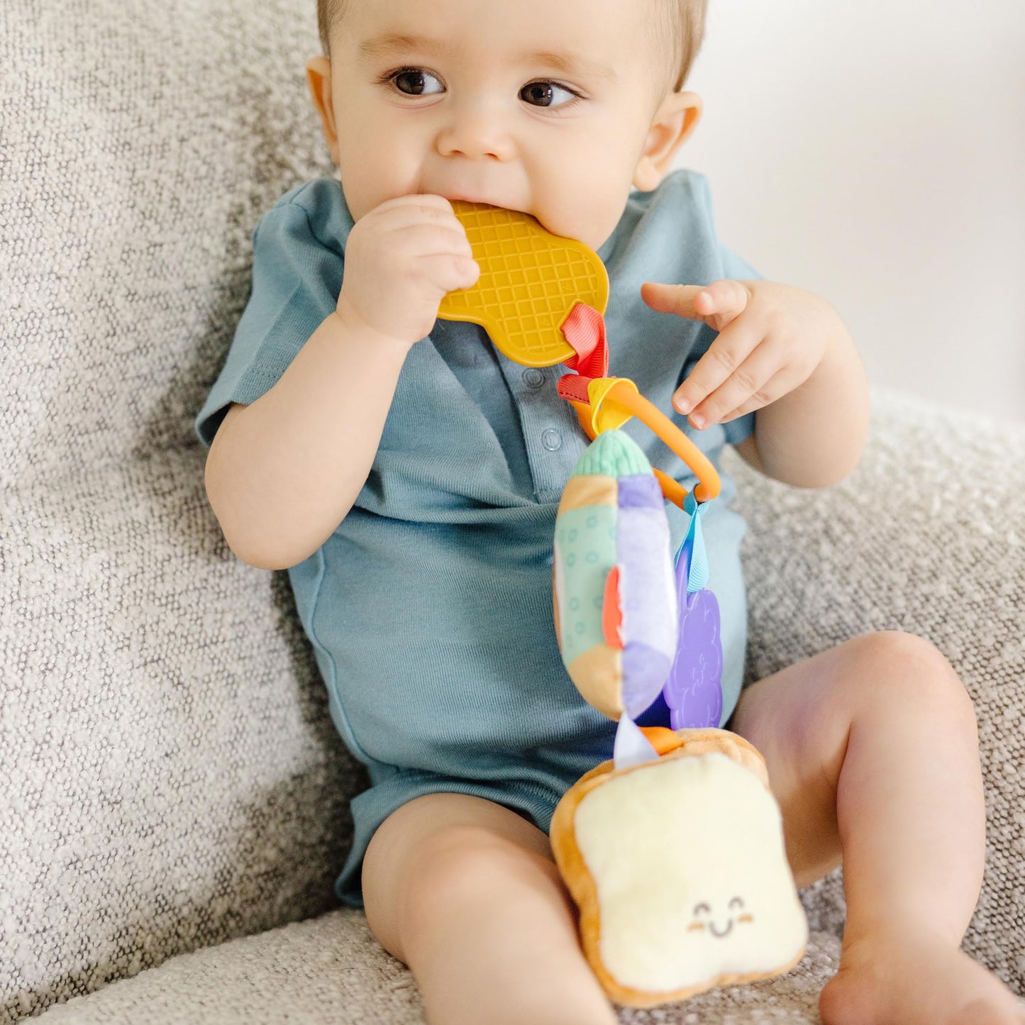 Melissa & Doug Multi-Sensory PB&J Clip-On Toy for Infants | Sensory Baby Toy