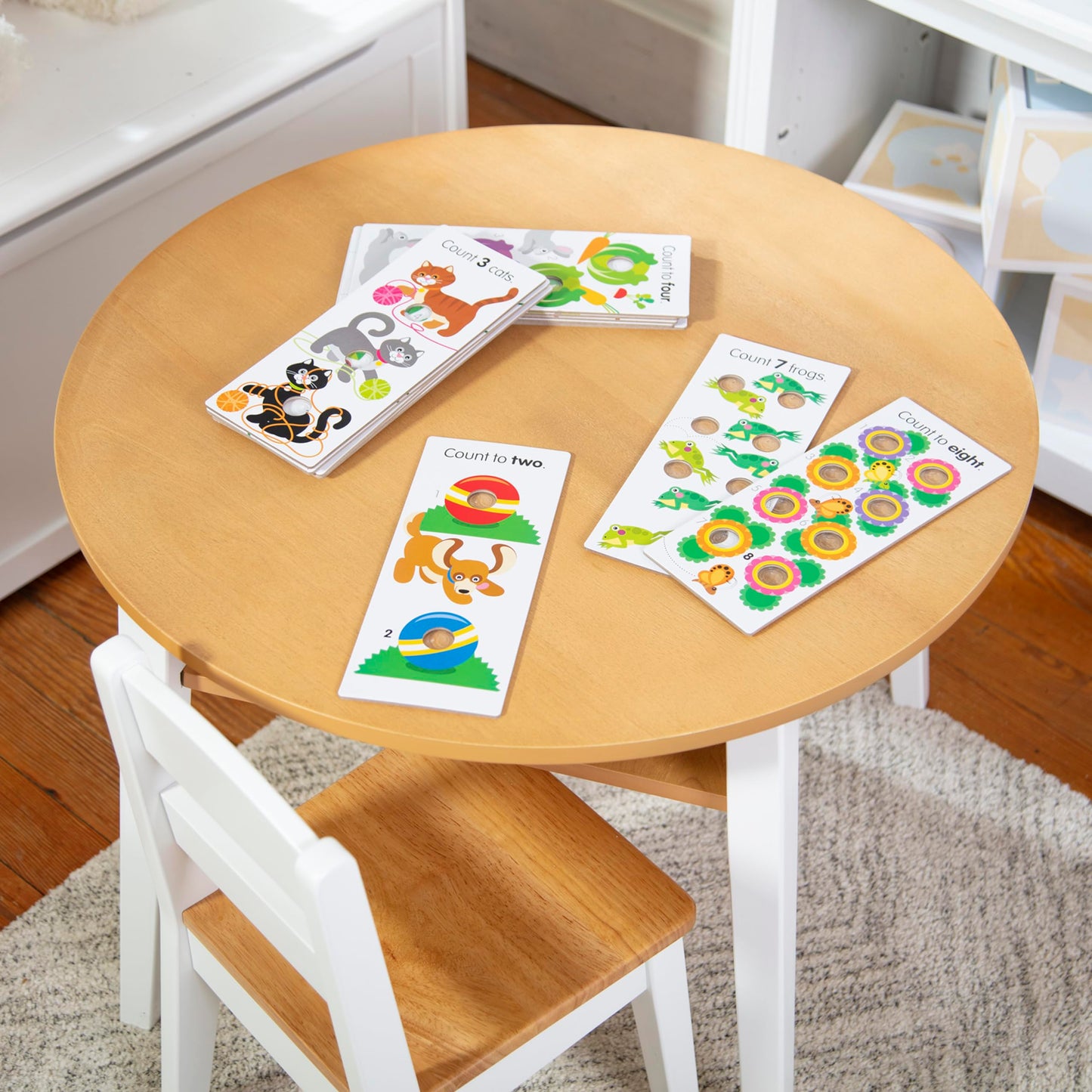 Melissa & Doug Poke-a-Dot Numbers, Shapes & Colors Jumbo Learning Cards – 13 Double-Sided Flash Cards