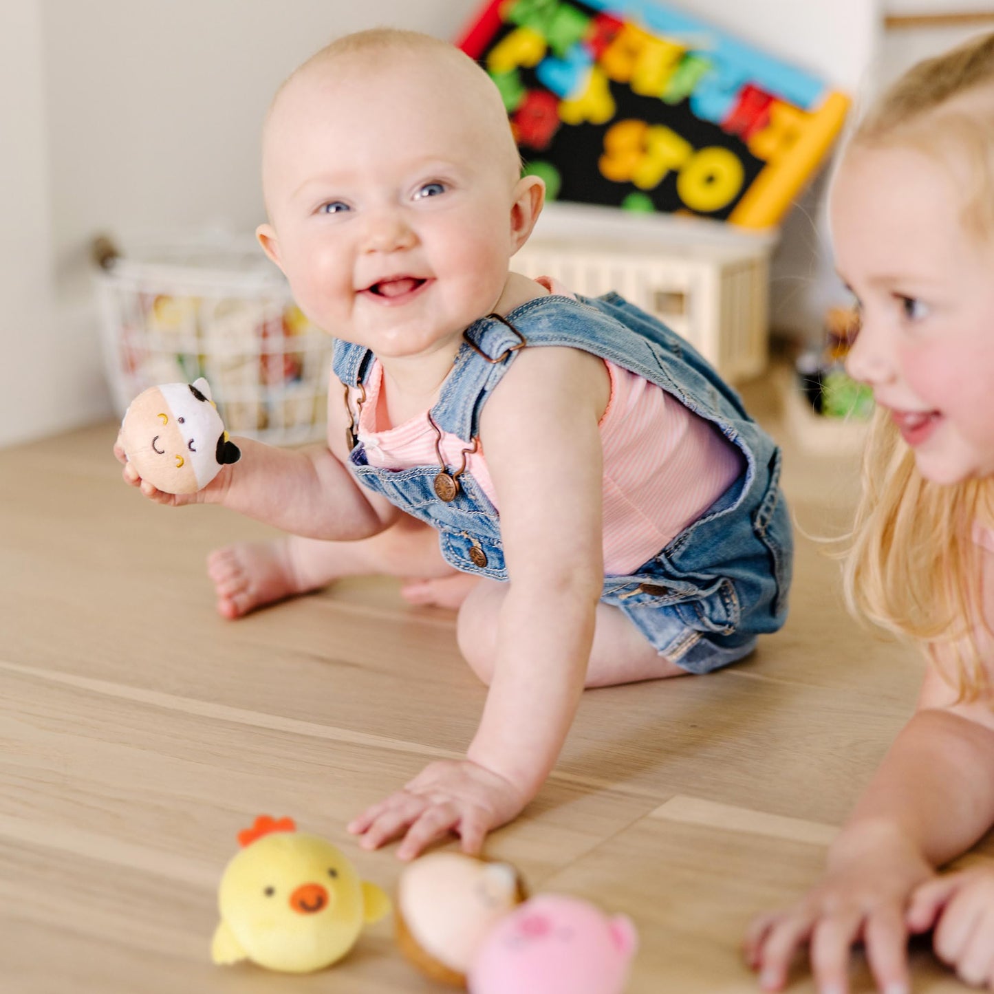 Melissa & Doug Rollables Farm Friends – 4-Piece Infant Toy Set