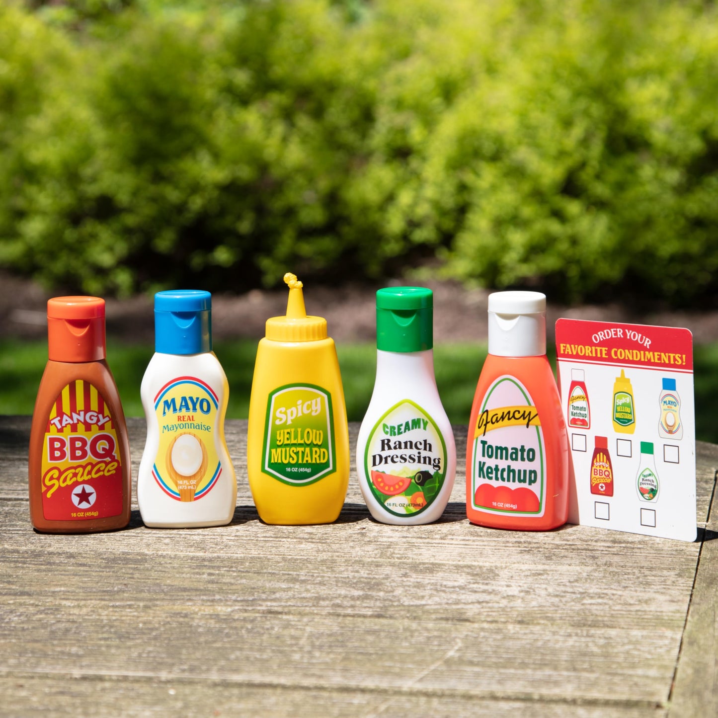 Melissa & Doug 5-Piece Favorite Condiments Play Food Set – Pretend Ketchup, Mustard, Ranch, Mayo, BBQ (Ages 3+)