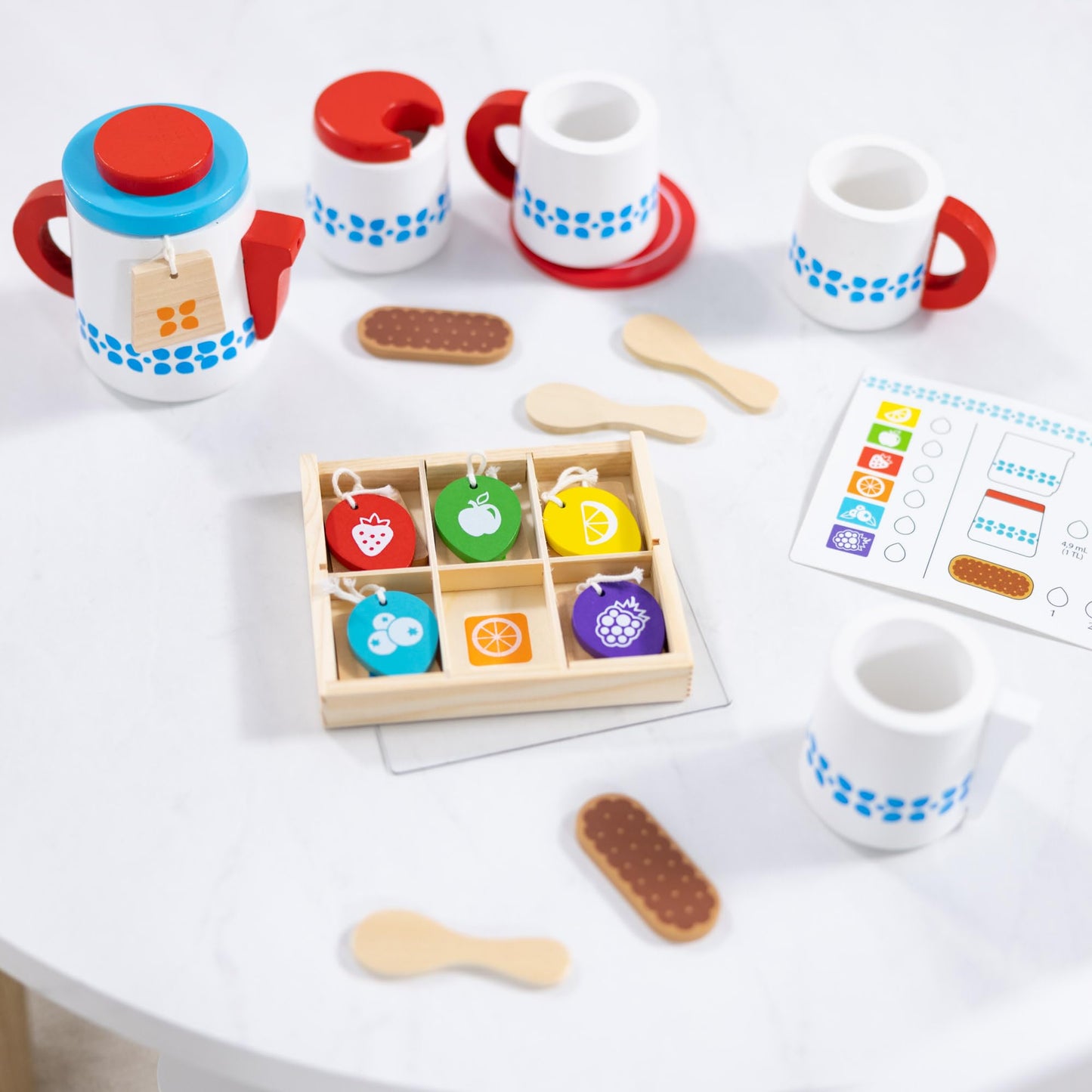 Melissa & Doug 20-Piece Steep and Serve Wooden Tea Set – Pretend Play