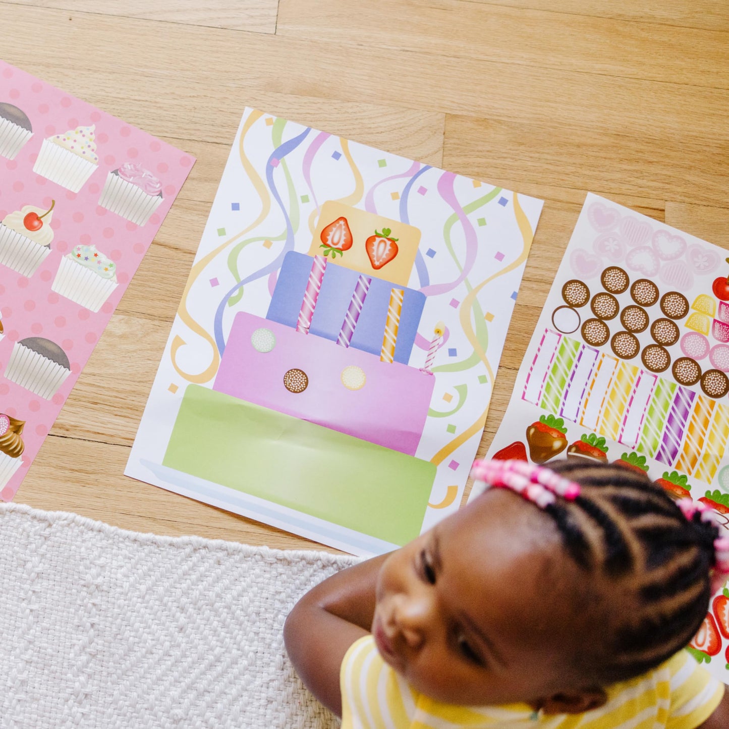 Melissa and Doug Sweets and Treats Sticker Pad – 500+ Stickers, 16 Backgrounds