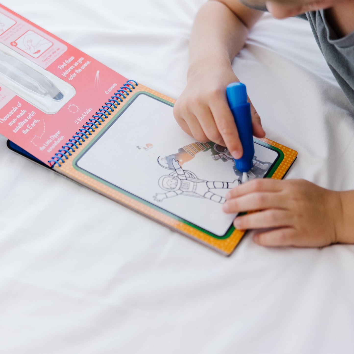 Melissa & Doug On The Go Water Wow! Space – Reusable Mess-Free Water-Reveal Activity Pad