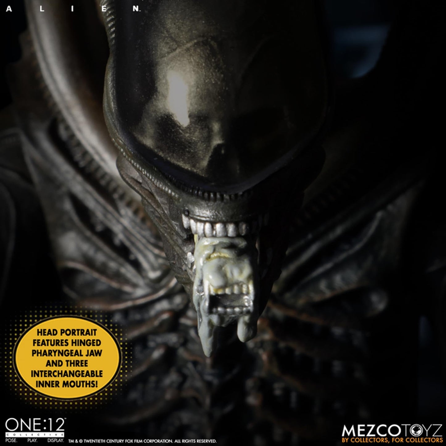 Mezco Alien One:12 Collective Deluxe Action Figure – Multicoloured Plastic