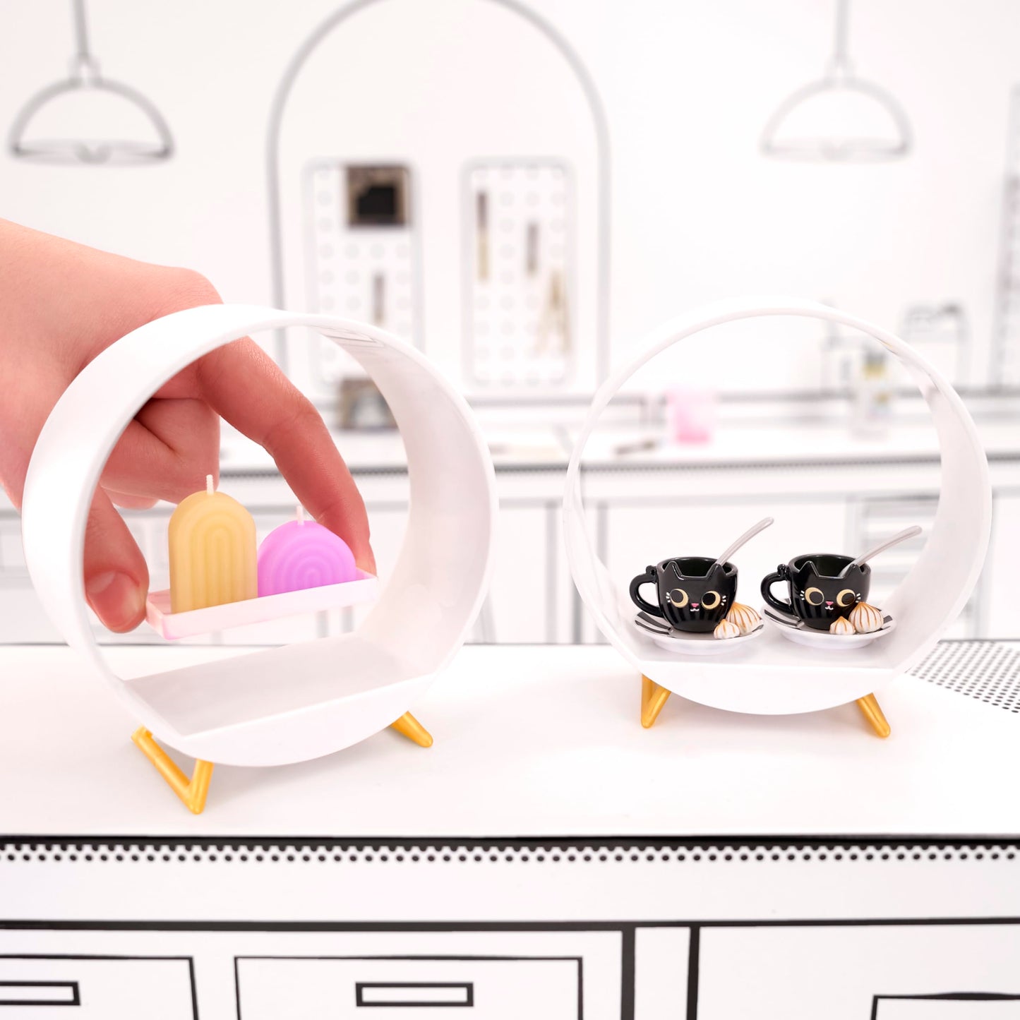 MGA's Miniverse Make It Mini Lifestyle Series 2 – 2 Pack DIY Miniatures