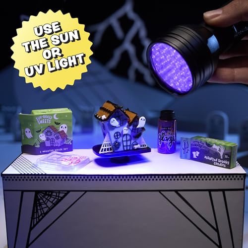 MGA's Miniverse Make It Mini Halloween 3-Pack – Beetlejuice Mini Collectibles, DIY Resin Play, 8+