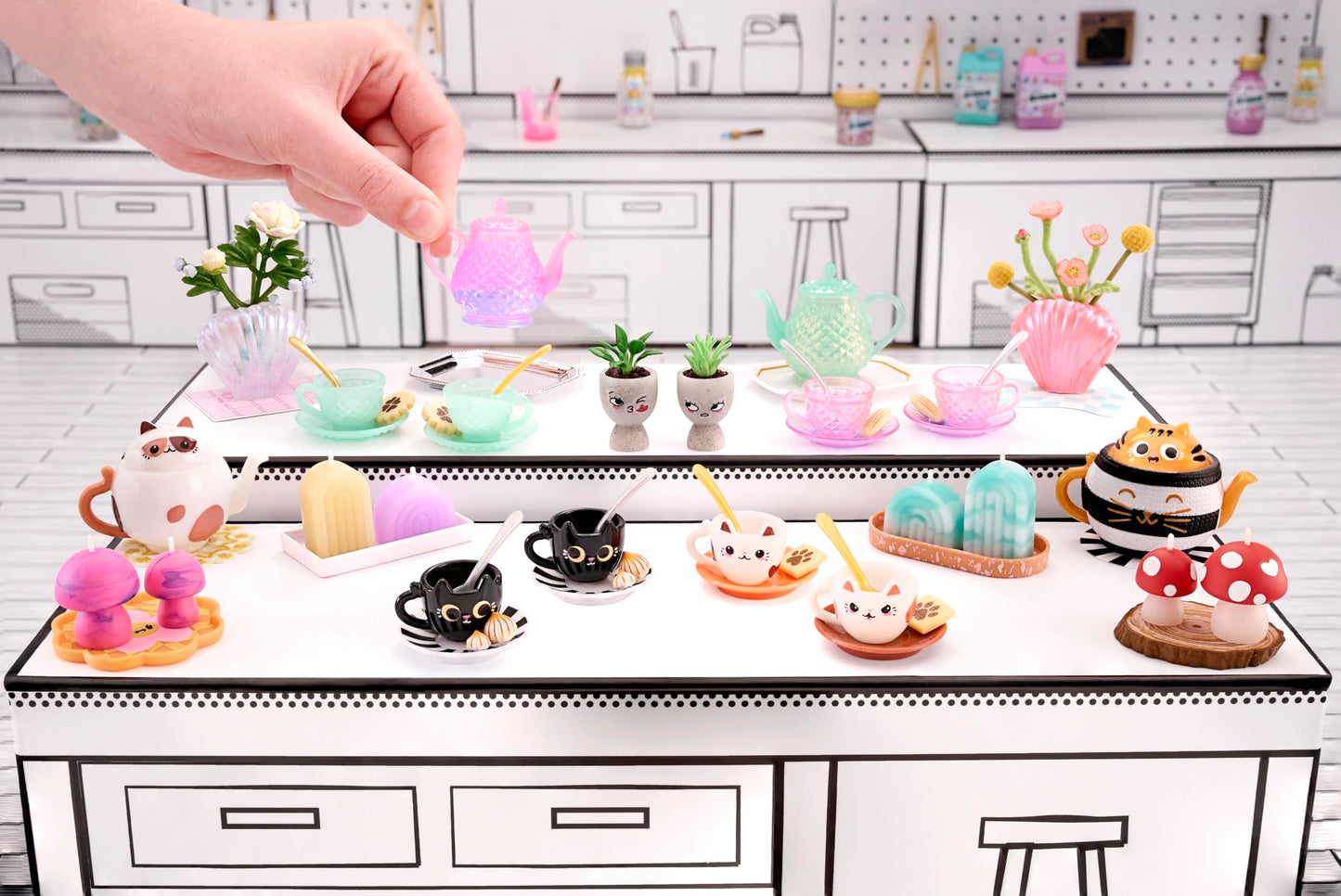 MGA's Miniverse Make It Mini Lifestyle Series 2 – 2 Pack DIY Miniatures