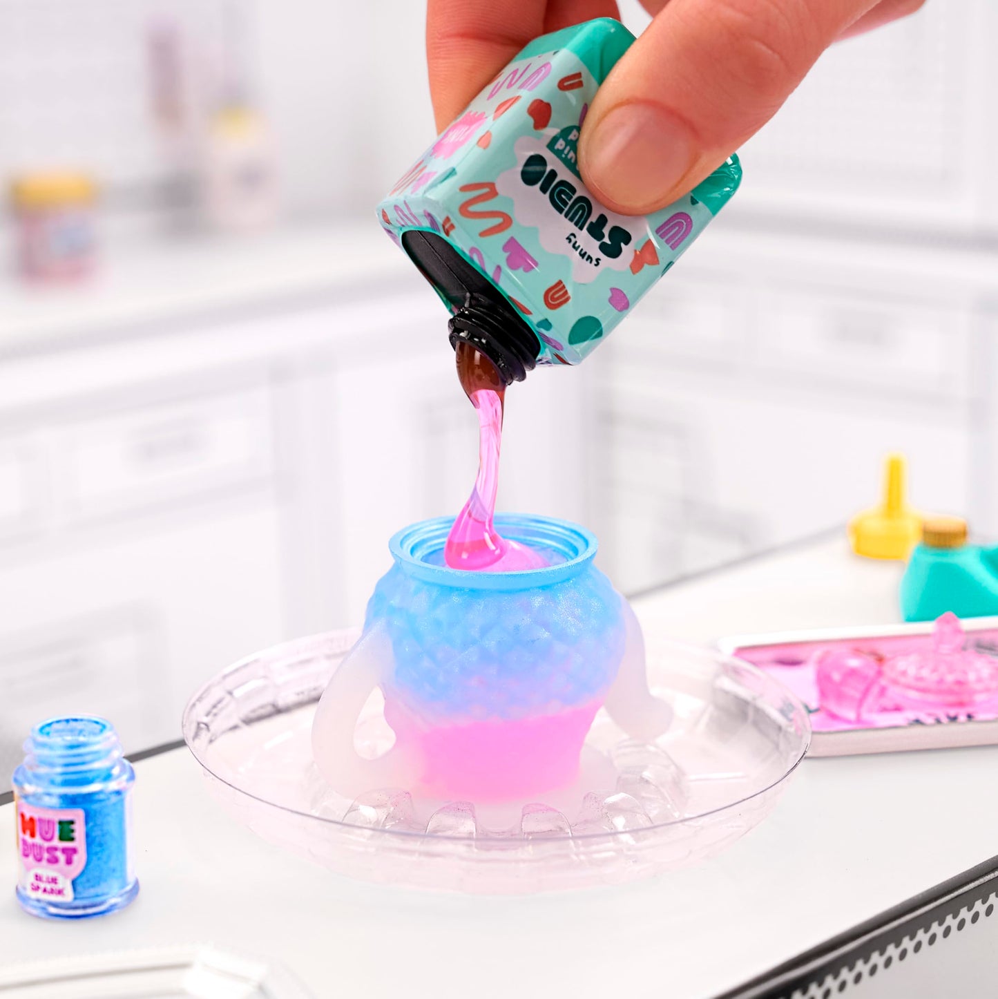 MGA's Miniverse Make It Mini Lifestyle Series 2 – 2 Pack DIY Miniatures