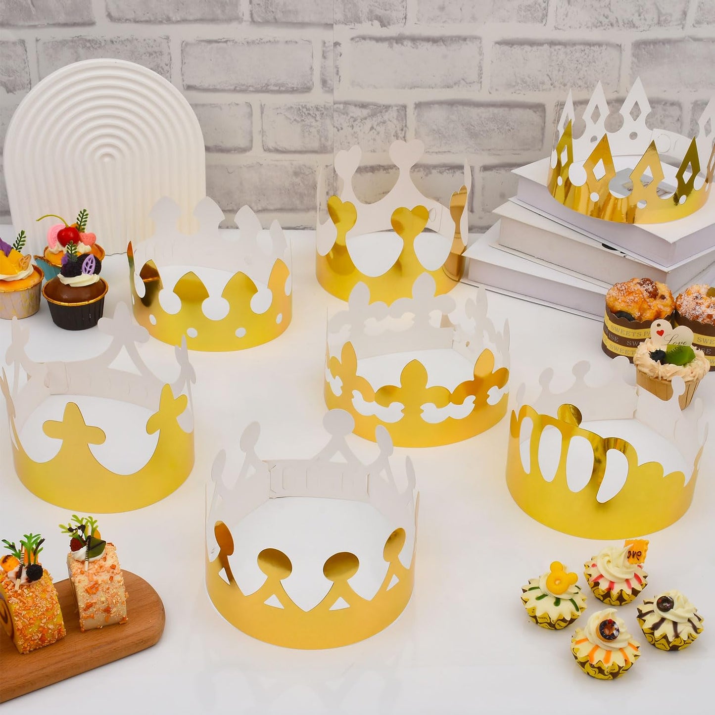 MGZTTHW Gold Paper Crowns – 32pc Birthday Crown Set for Kids