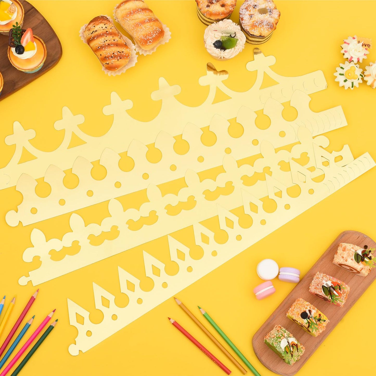 MGZTTHW Gold Paper Crowns – 32pc Birthday Crown Set for Kids