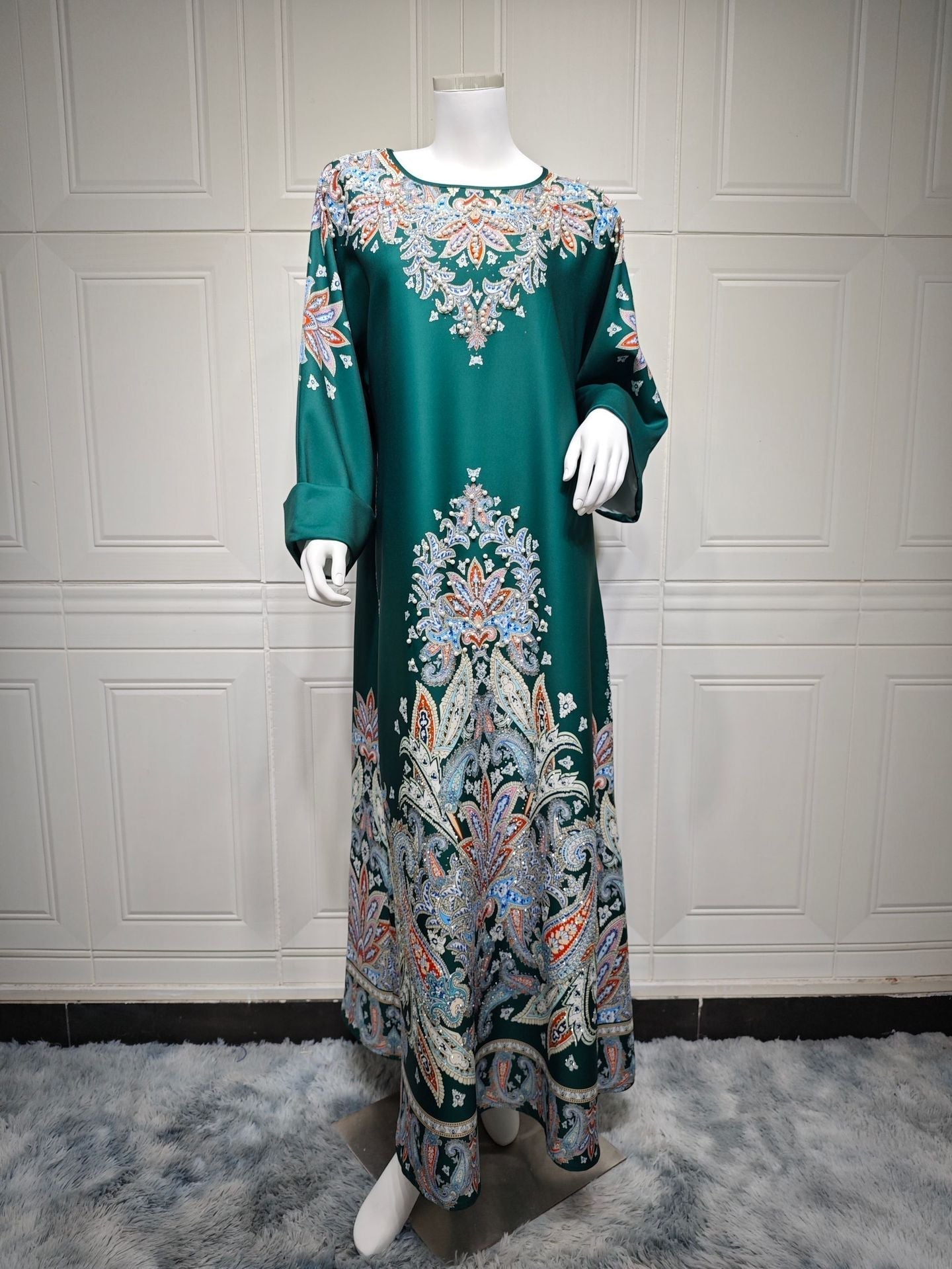 Middle Eastern Women's Elegant Dress