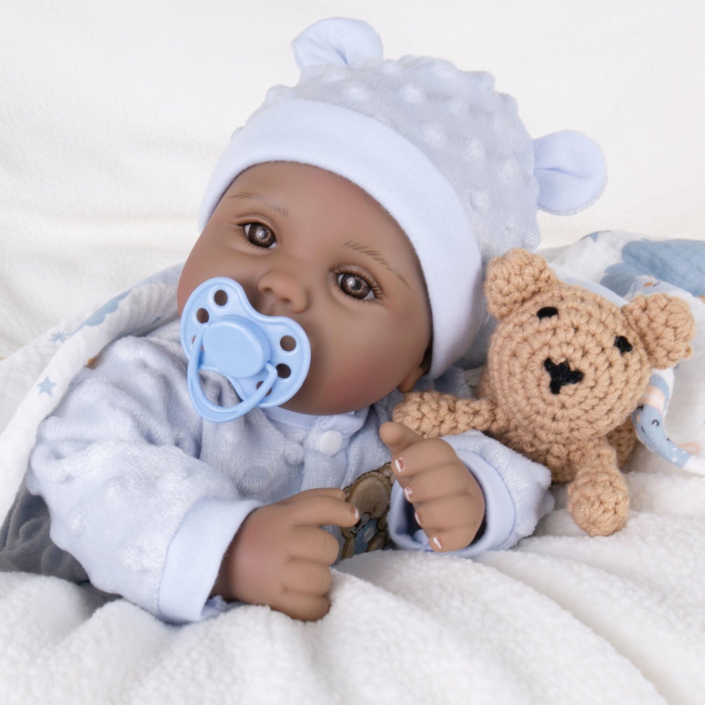 Milidool Black 18-Inch Reborn Baby Doll Boy – Lifelike African American Silicone Infant with Gift Set