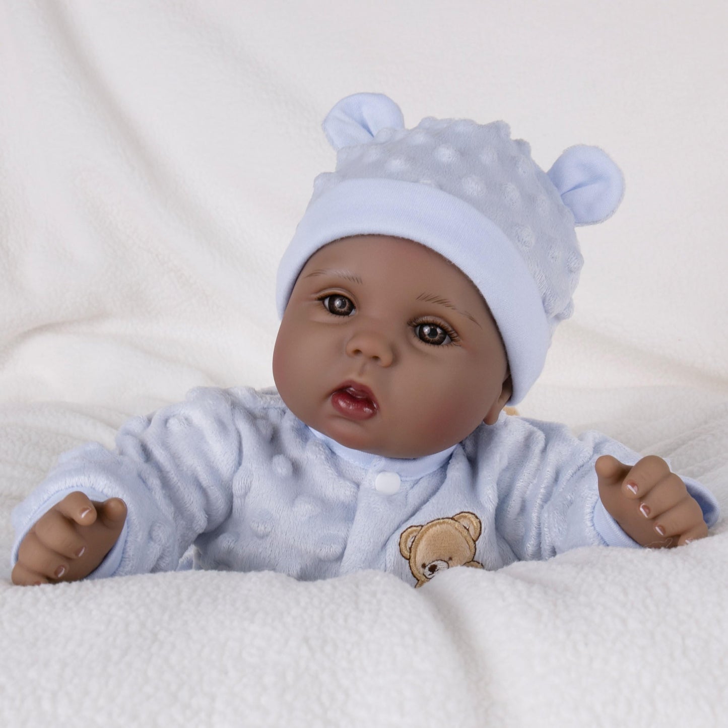 Milidool Black 18-Inch Reborn Baby Doll Boy – Lifelike African American Silicone Infant with Gift Set