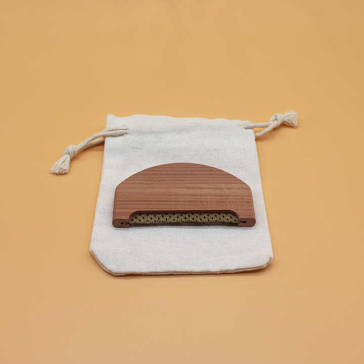 Mini Lint Cashmere Comb