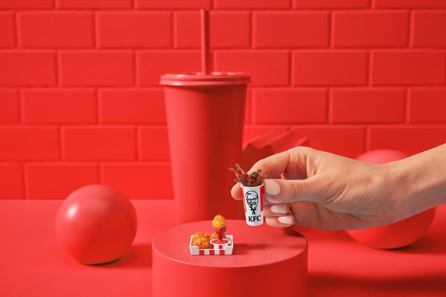 Mini Brands KFC Capsule by ZURU – 5 Mystery Miniatures, Collectible Toys (2 Pack)