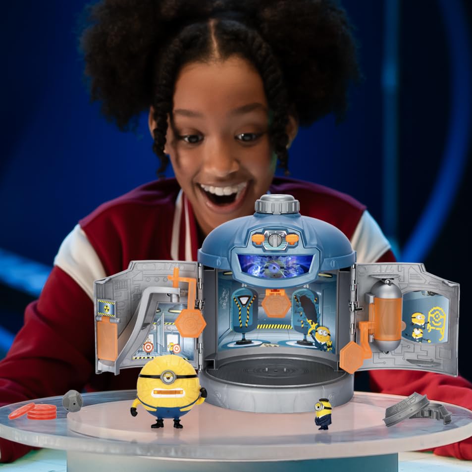Minions Despicable Me 4 Mega Transformation Chamber – Transform AVL Jerry Into Mega Minion | with Lights & Sounds
