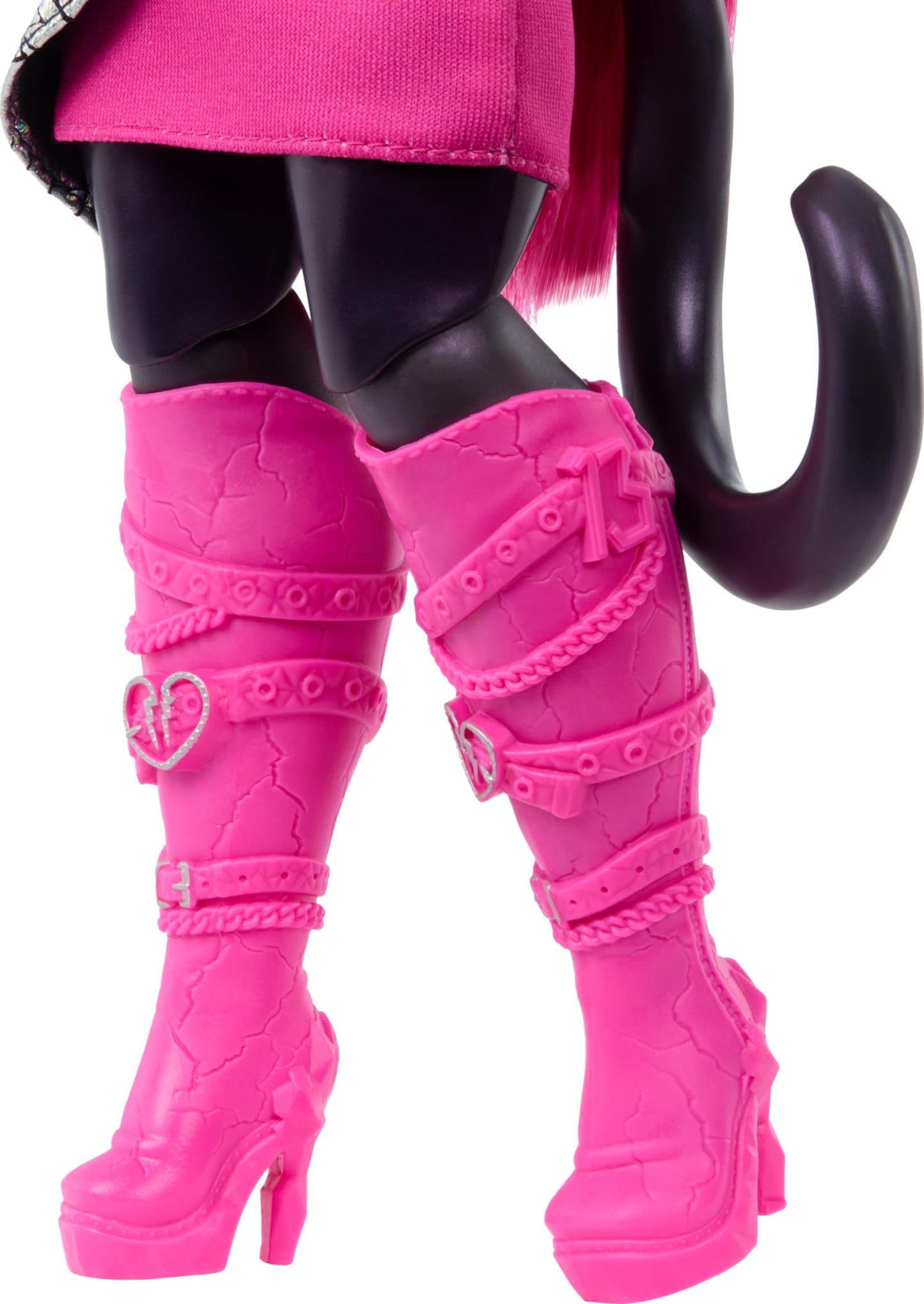 Monster High Catty Noir Doll with Amulette and Accessories – Stage-Ready Play