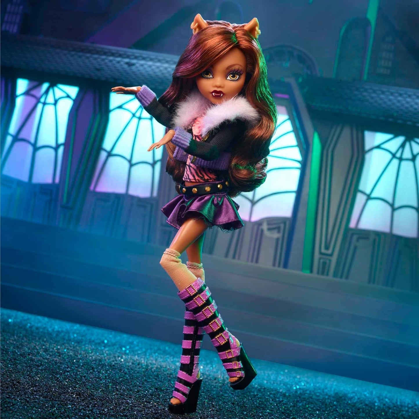 Monster High Clawdeen Wolf Reproduction Doll – Original Fashion, Crescent Pet, Stand & Accessories | 10.5-Inch Collectible Toy