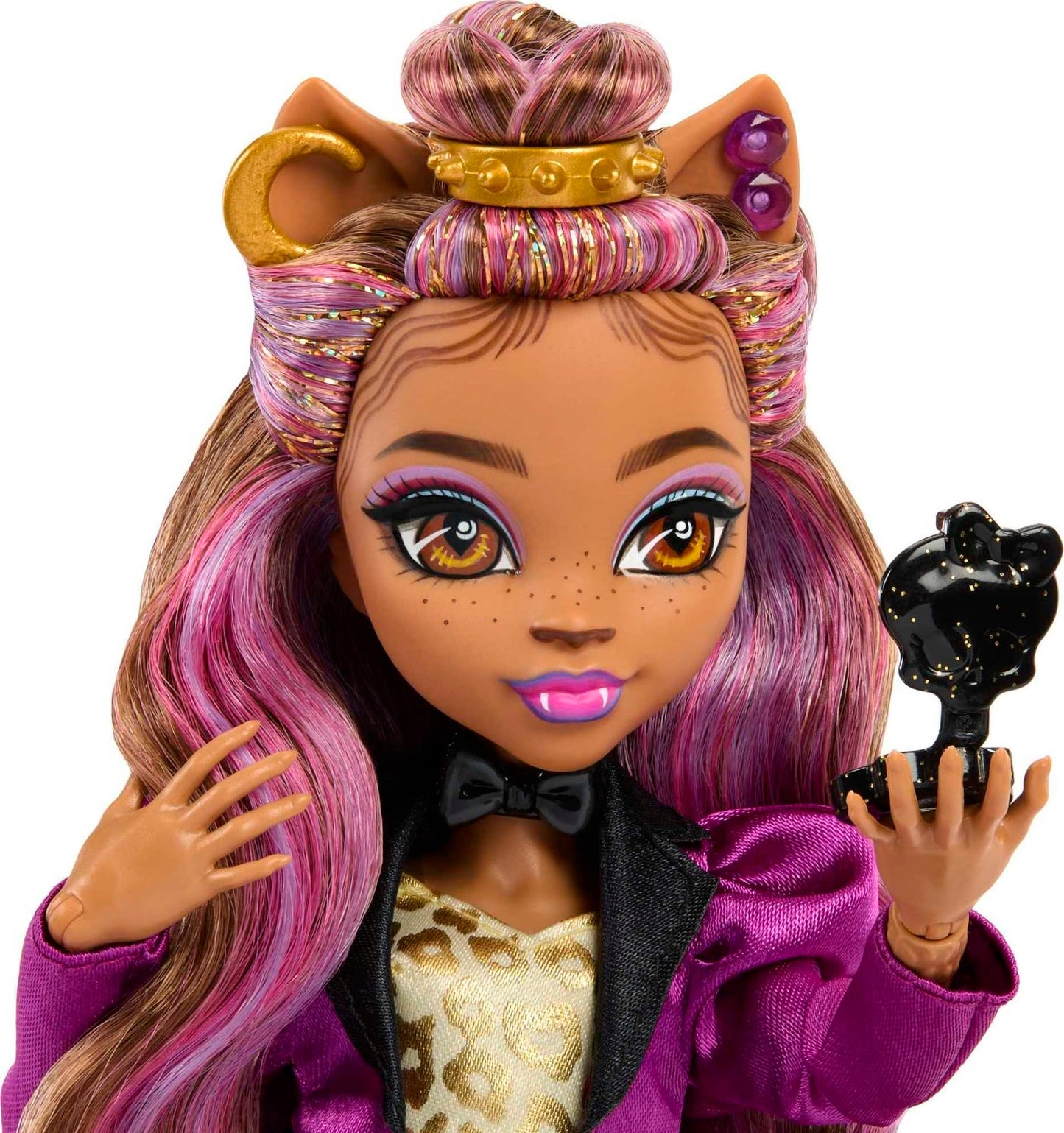 Monster High Doll: Clawdeen Wolf at Monster Ball Party Fashion & Themed Accessories
