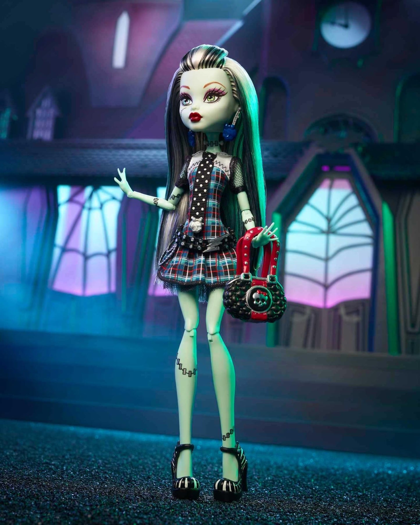 Monster High Frankie Stein Reproduction Doll – 10.5-Inch Collectible with Watzit, Stand & Accessories