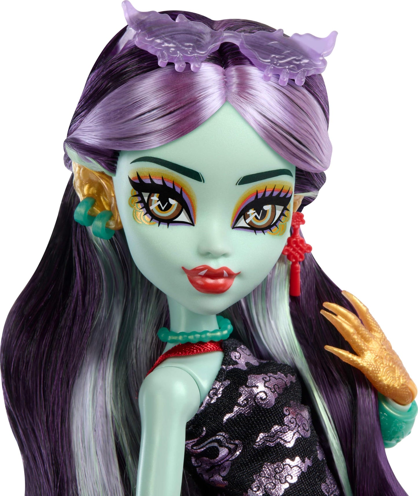 Monster High Jinafire Long Doll with Cloudy Yun Yun & 7 Accessories