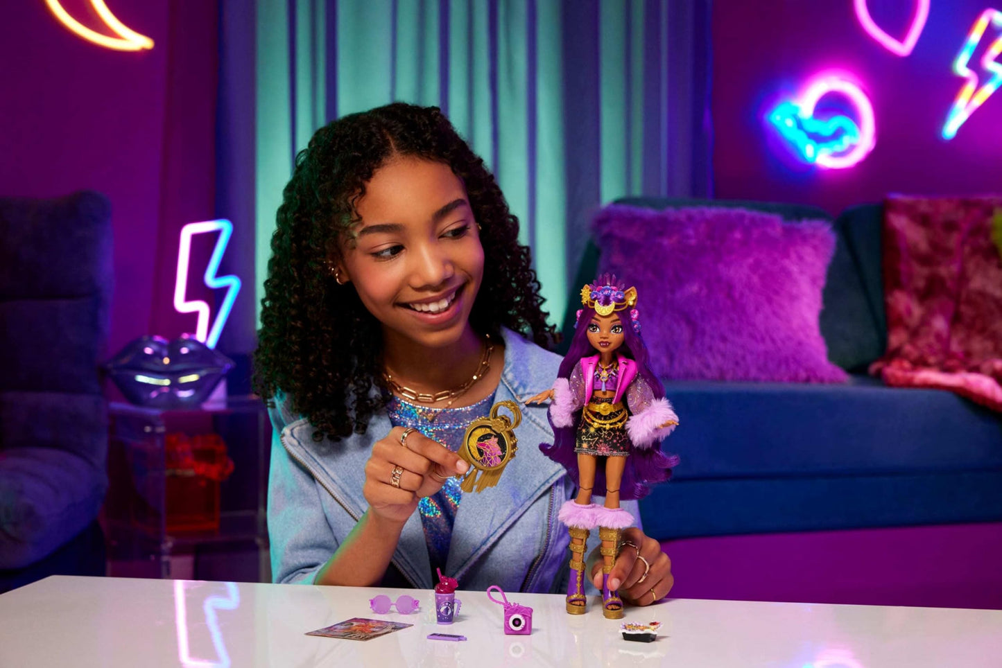 Monster High Monster Fest Doll - Clawdeen Wolf in Glam Outfit & Festival Accessories