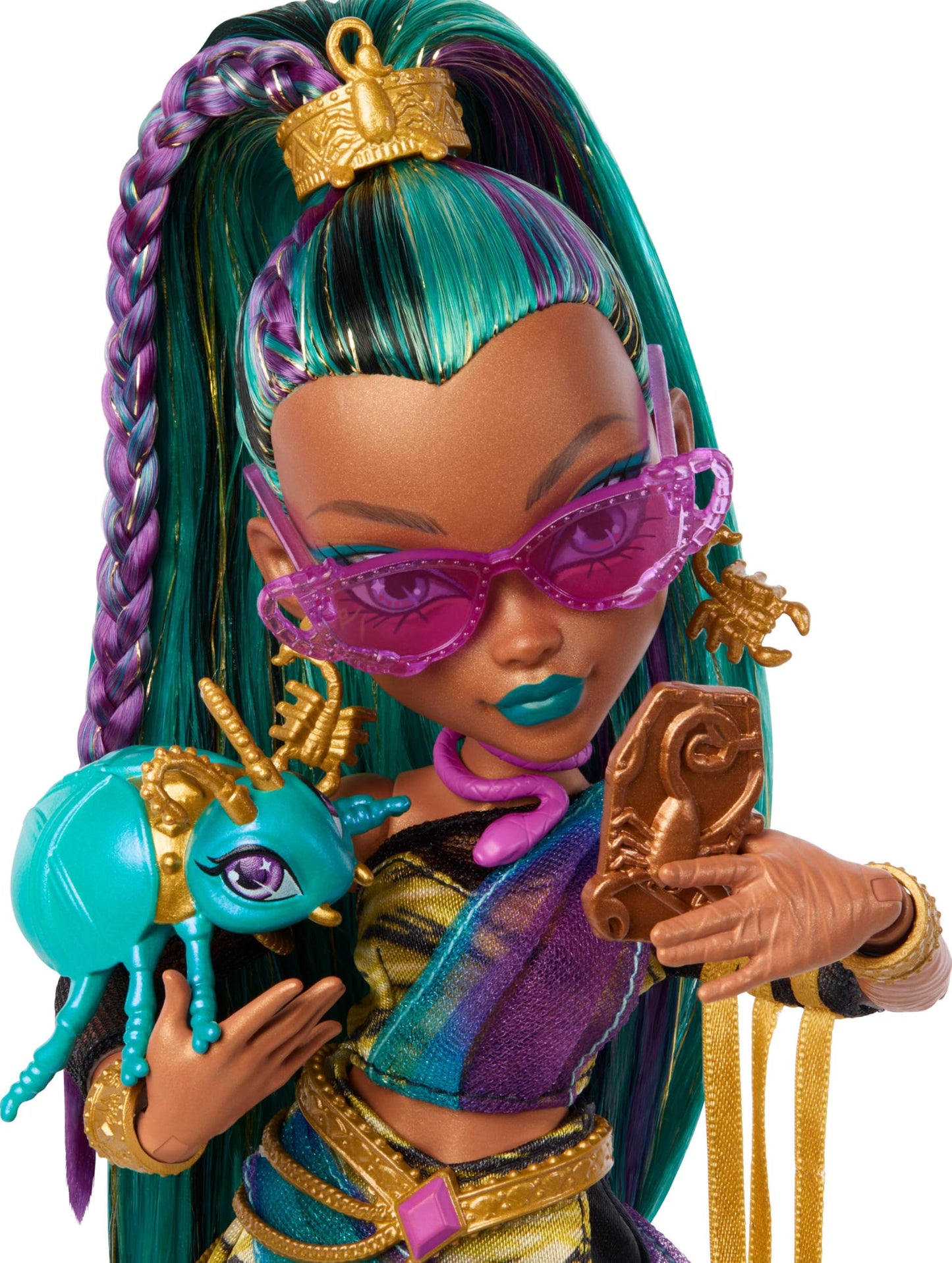 Monster High Nefera De Nile Doll – Royal Mummy with 7 Accessories & Lavish
