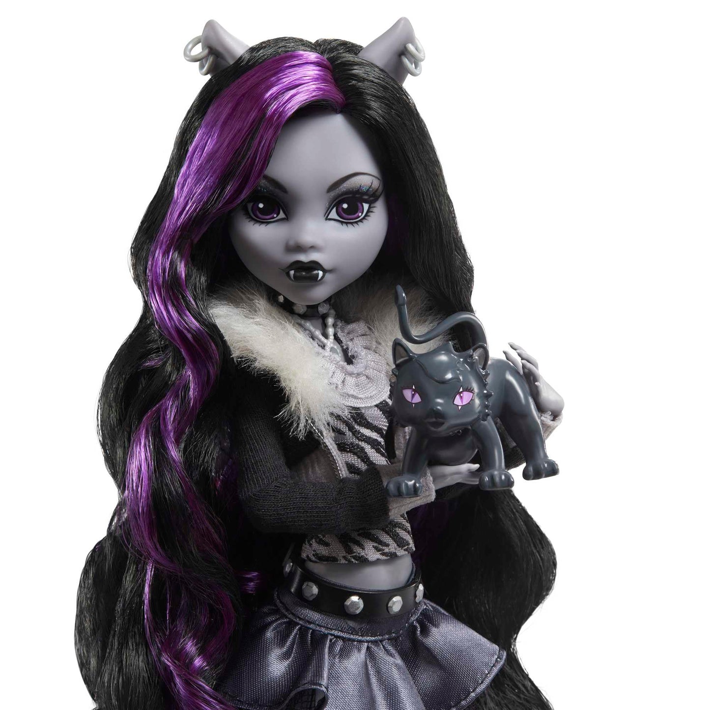 Monster High Reel Drama Doll: Clawdeen Wolf in Black and White with Posters