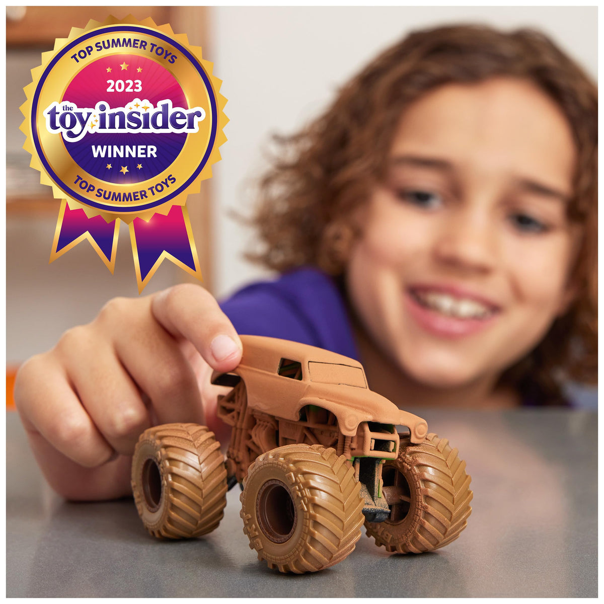 Monster Jam Mystery Mudders 1:64 Die-Cast Truck - Wash to Reveal, Styles Vary