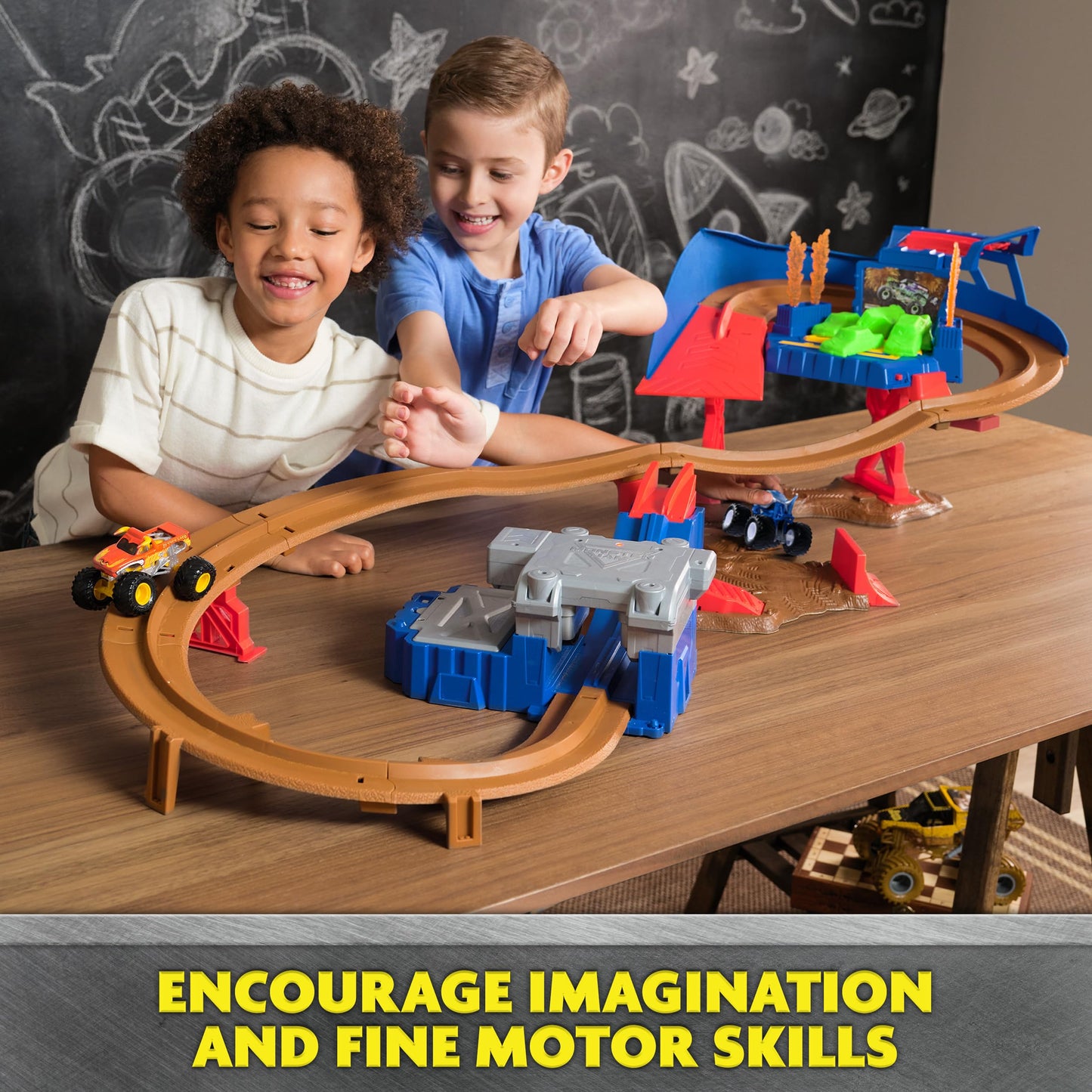 Monster Jam Supercharge Speedway Playset – 24-Inch Monster Dirt Arena with 2 Lbs Monster Dirt and Exclusive 1:64 Die-Cast Trucks