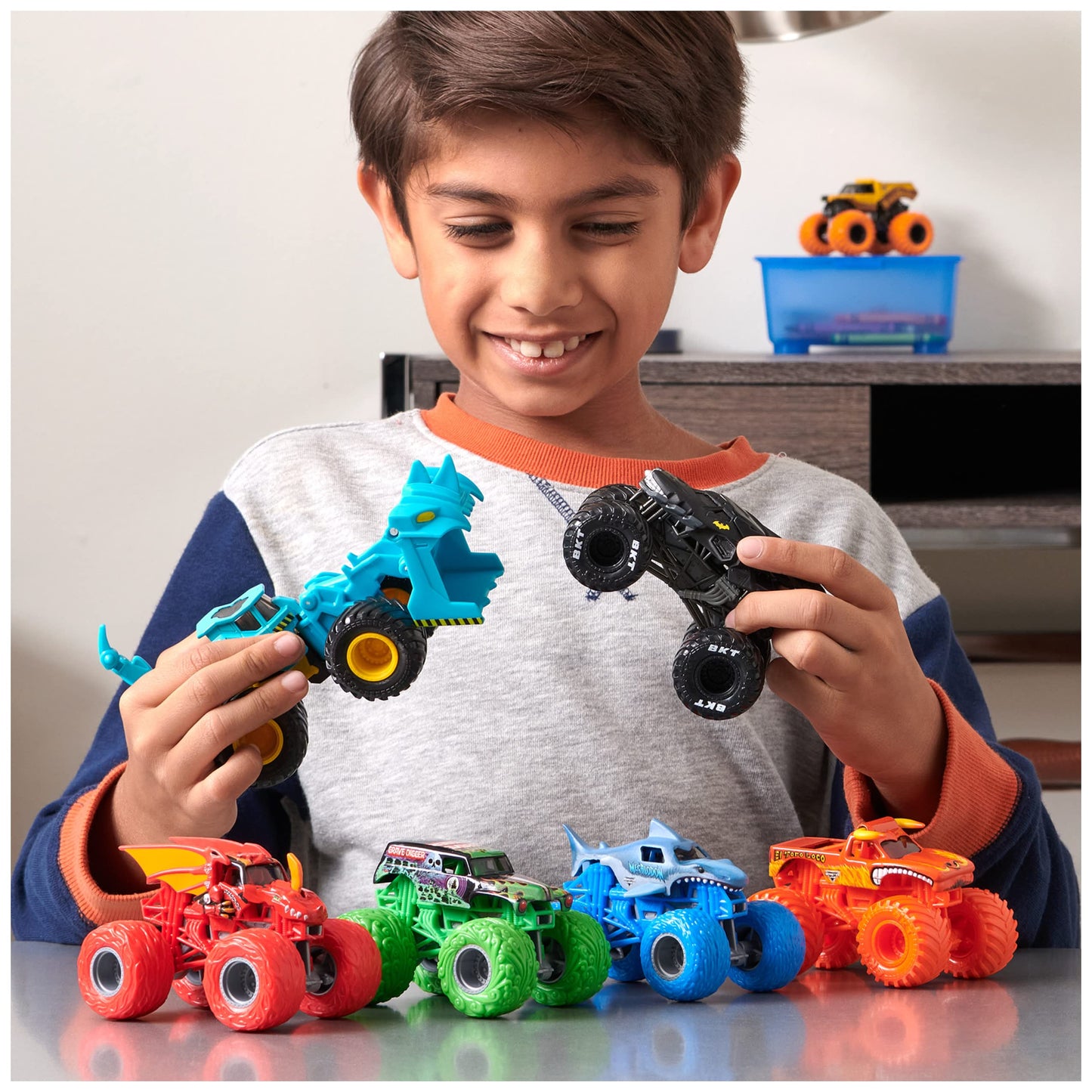 Monster Jam Official Monster Mutt Dalmatian 1:64 Die-Cast Truck – Kids Toys Aged 3+