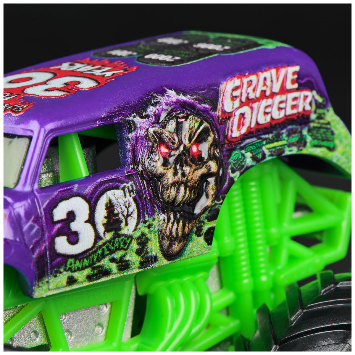 Monster Jam Official Grave Digger 1:64 Die-Cast Truck - Collectible Kids Toy