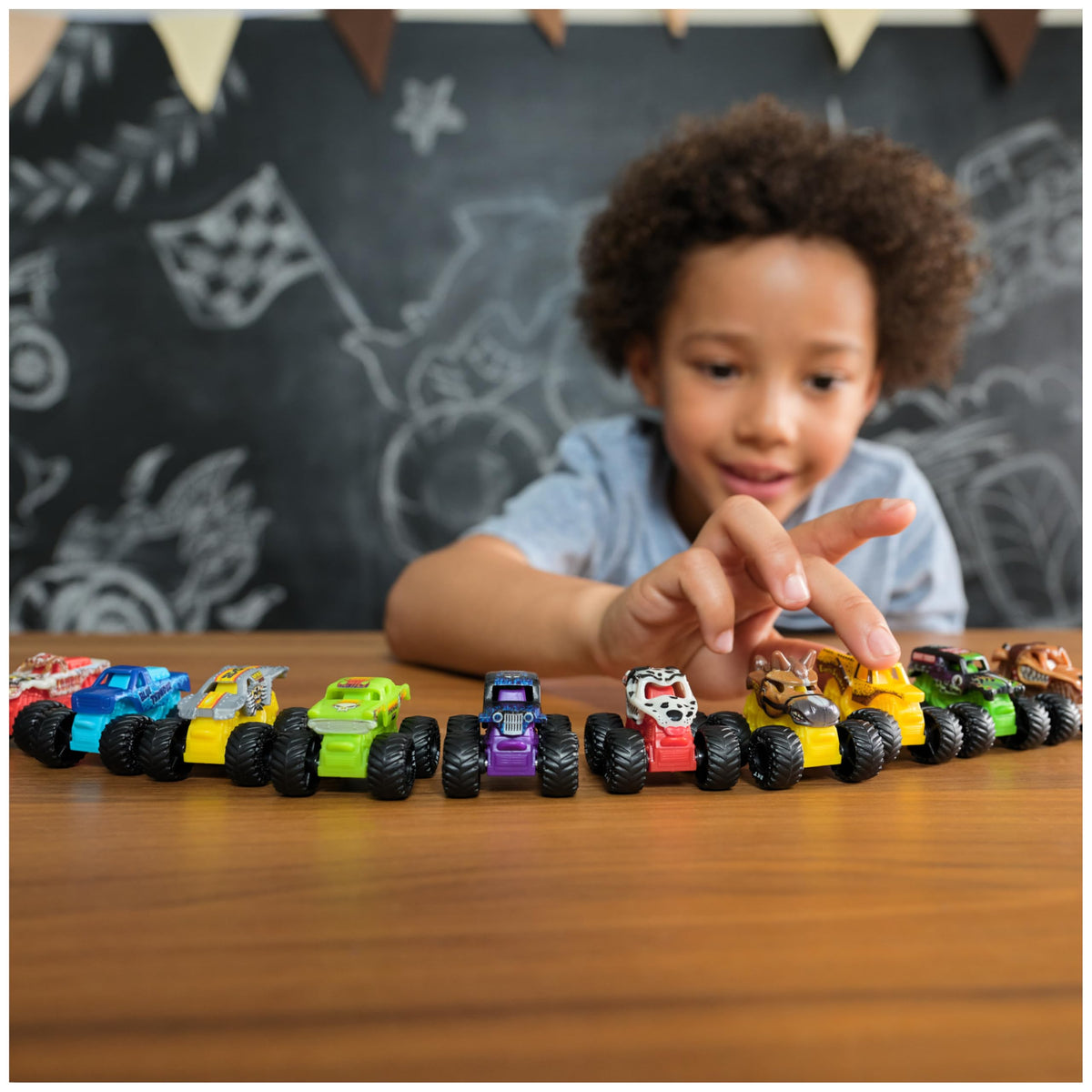 Monster Jam Official Mini Mystery 12-Pack – 1:87 Scale Collectible Trucks