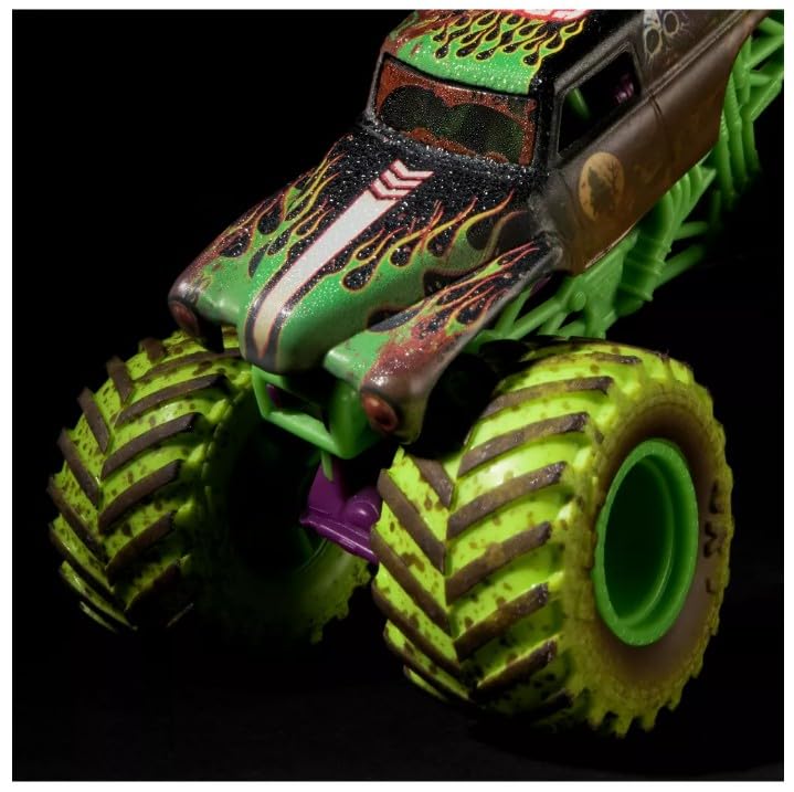 Monster Jam Mud Blasters Color Change Series 1 Grave Digger Die-Cast Monster Truck