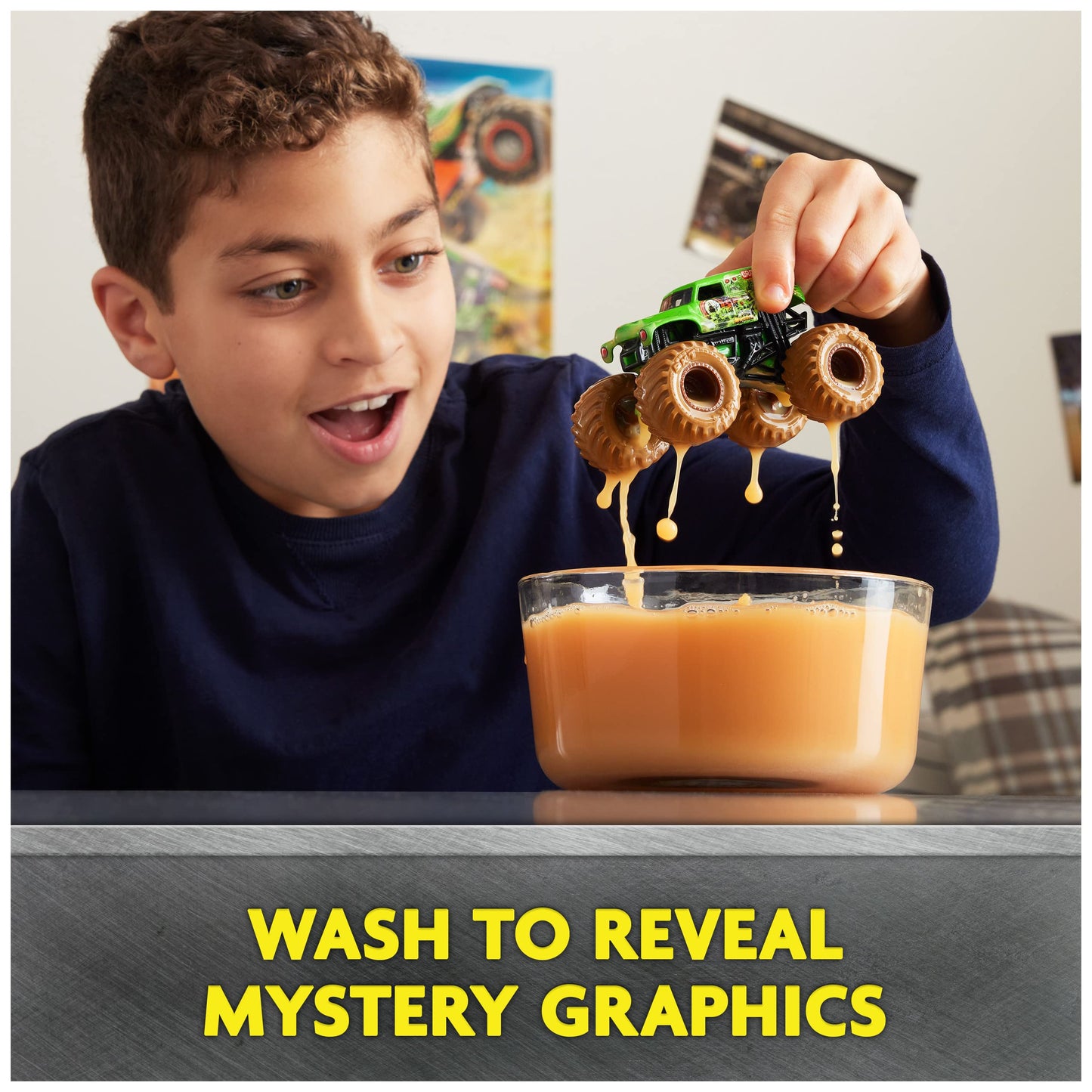 Monster Jam Mystery Mudders 1:64 Die-Cast Truck - Wash to Reveal, Styles Vary