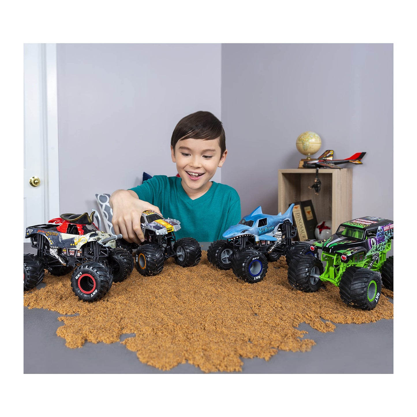 Monster Jam Son-uva Digger 1:24 Scale Die-Cast Truck – Official Collector Toy for Kids 3+