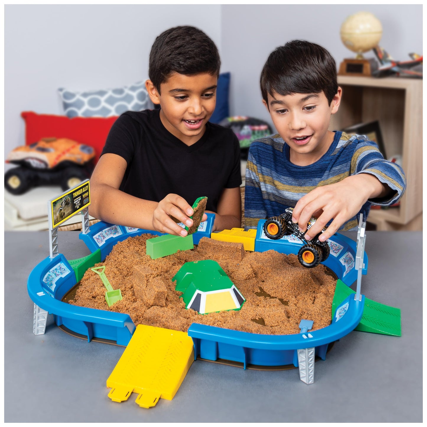 Monster Jam Monster Dirt Arena Playset — 24-Inch Arena, 2 Lbs Dirt, Exclusive Max-D Truck