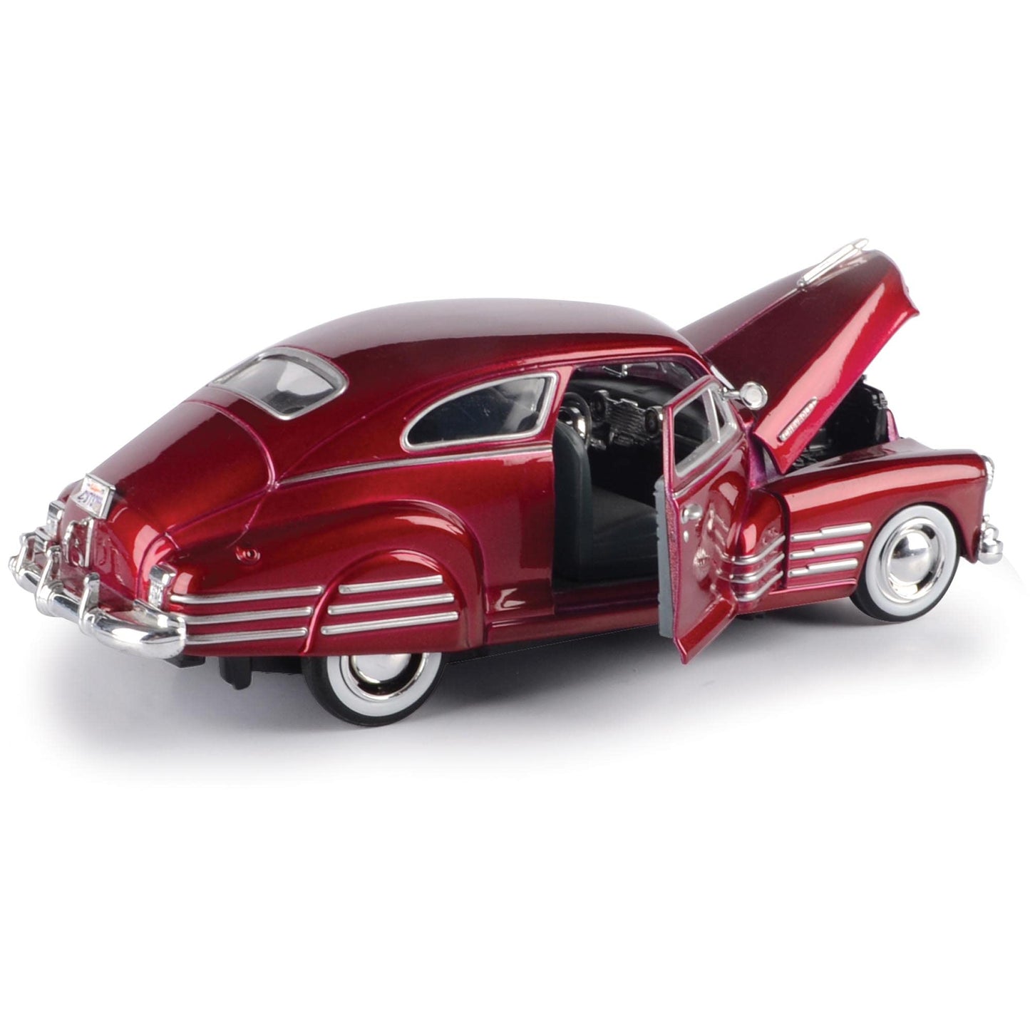 Motormax 1948 Chevy Aerosedan Fleetline 1:24 Diecast Model