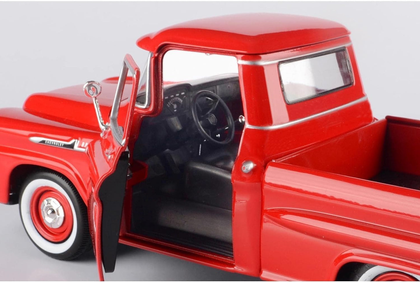 Motormax 1:24 American Classics 1958 Chevrolet Apache Fleet Side Pickup Diecast Truck – Red