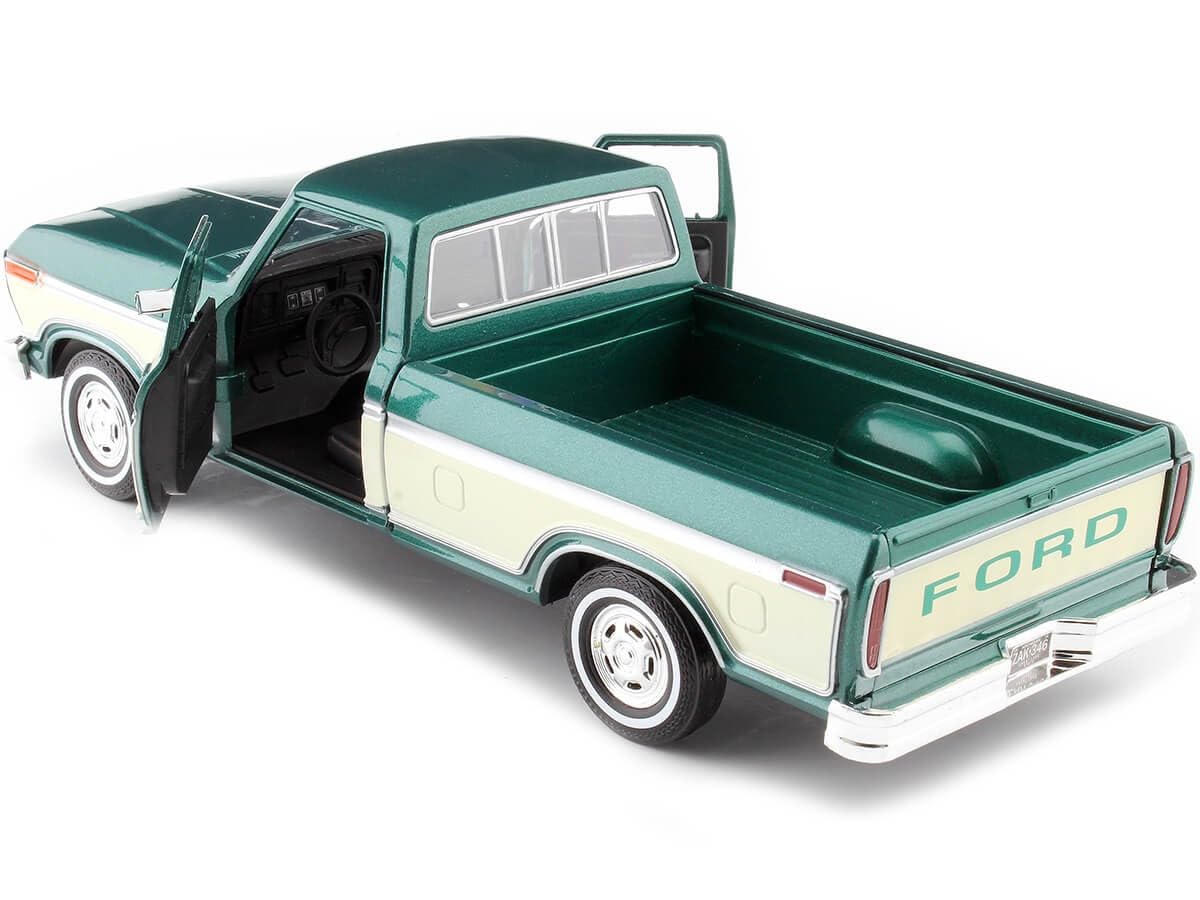 Motormax 1:24 1979 Ford F-150 Pickup Truck Die-Cast Model