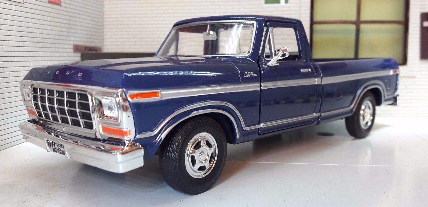 Motormax 1:24 1979 Ford F-150 Pickup Truck Die-Cast Model