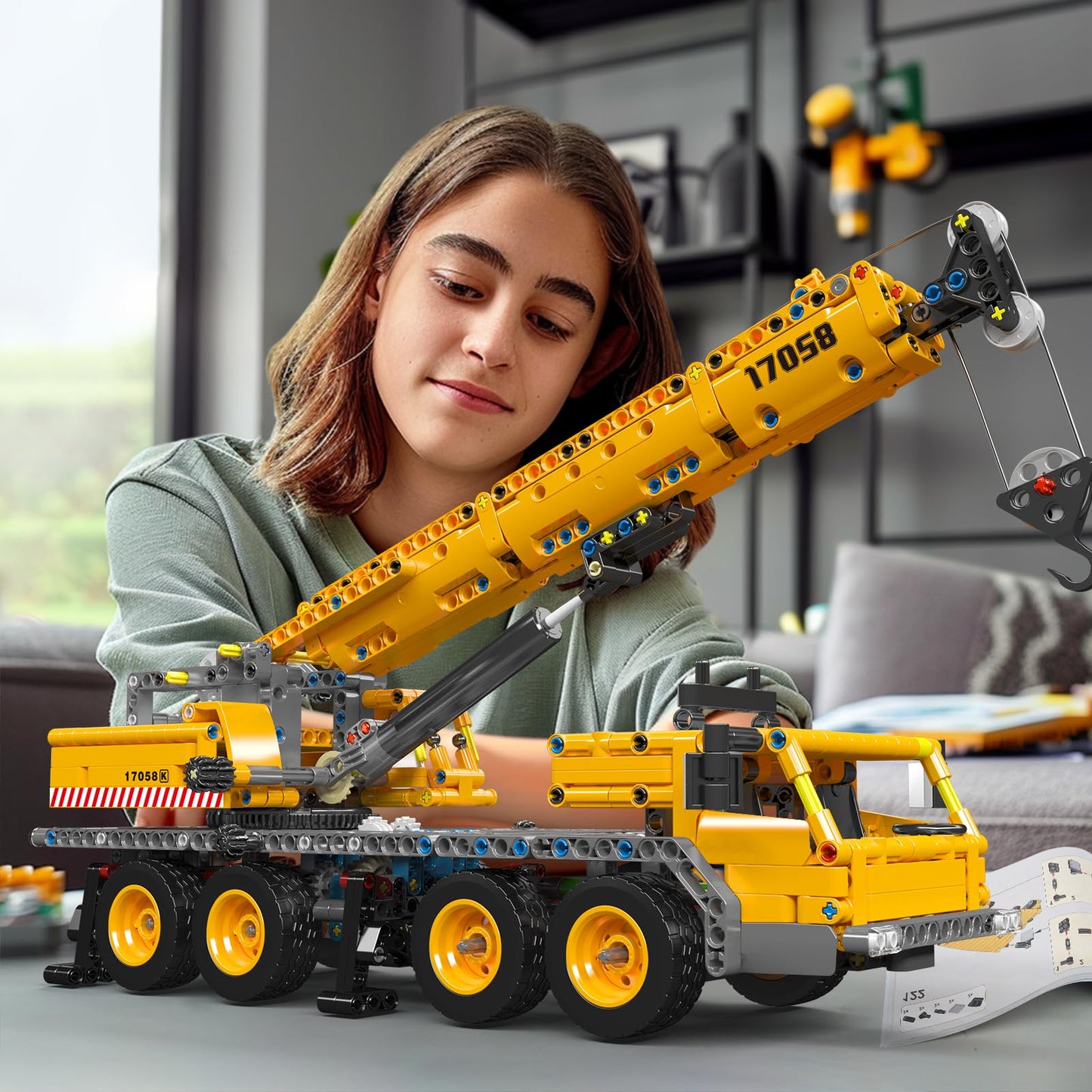 Mould King 17058 City Mobile Crane Truck Building Set – 997 Pieces