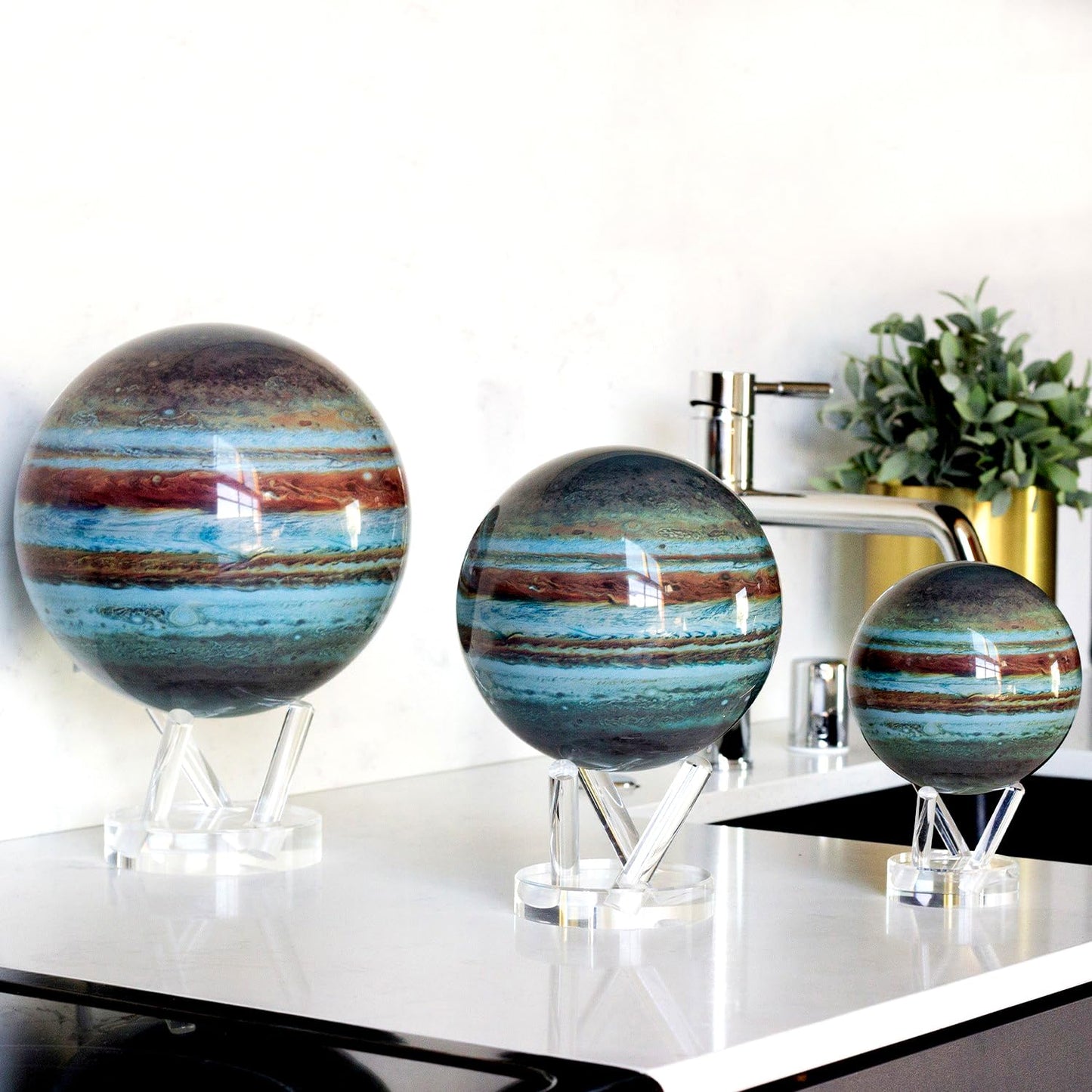 MOVA Jupiter Globe 6-Inch – Solar-Powered Floating Desk Display | No Cords or Batteries