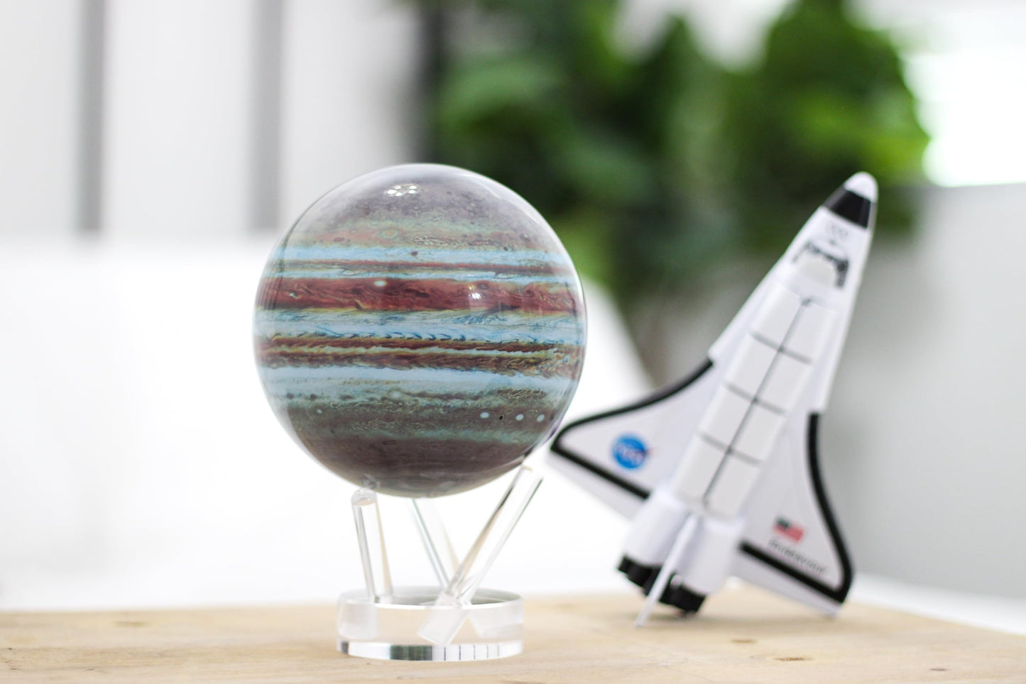 MOVA Jupiter Globe 4.5-inch – Solar-Powered Floating Planet Display for Desk