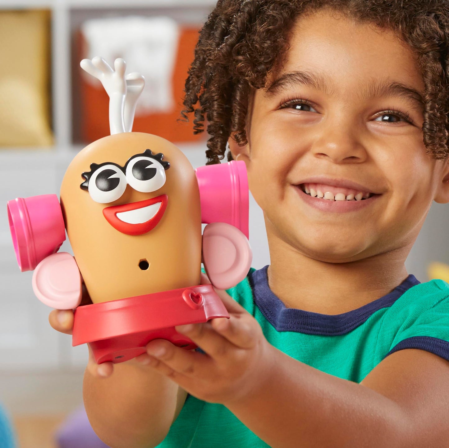 Mr. Potato Head Mrs. Potato Head Set – 12 Parts for Creative Toddler Play