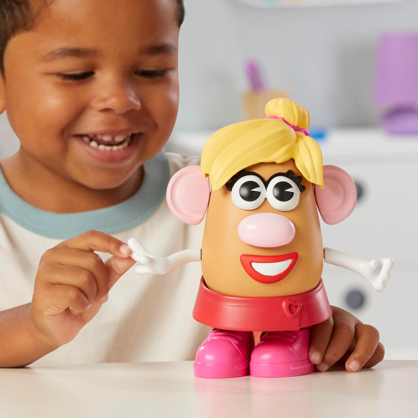 Mr. Potato Head Mrs. Potato Head Set – 12 Parts for Creative Toddler Play