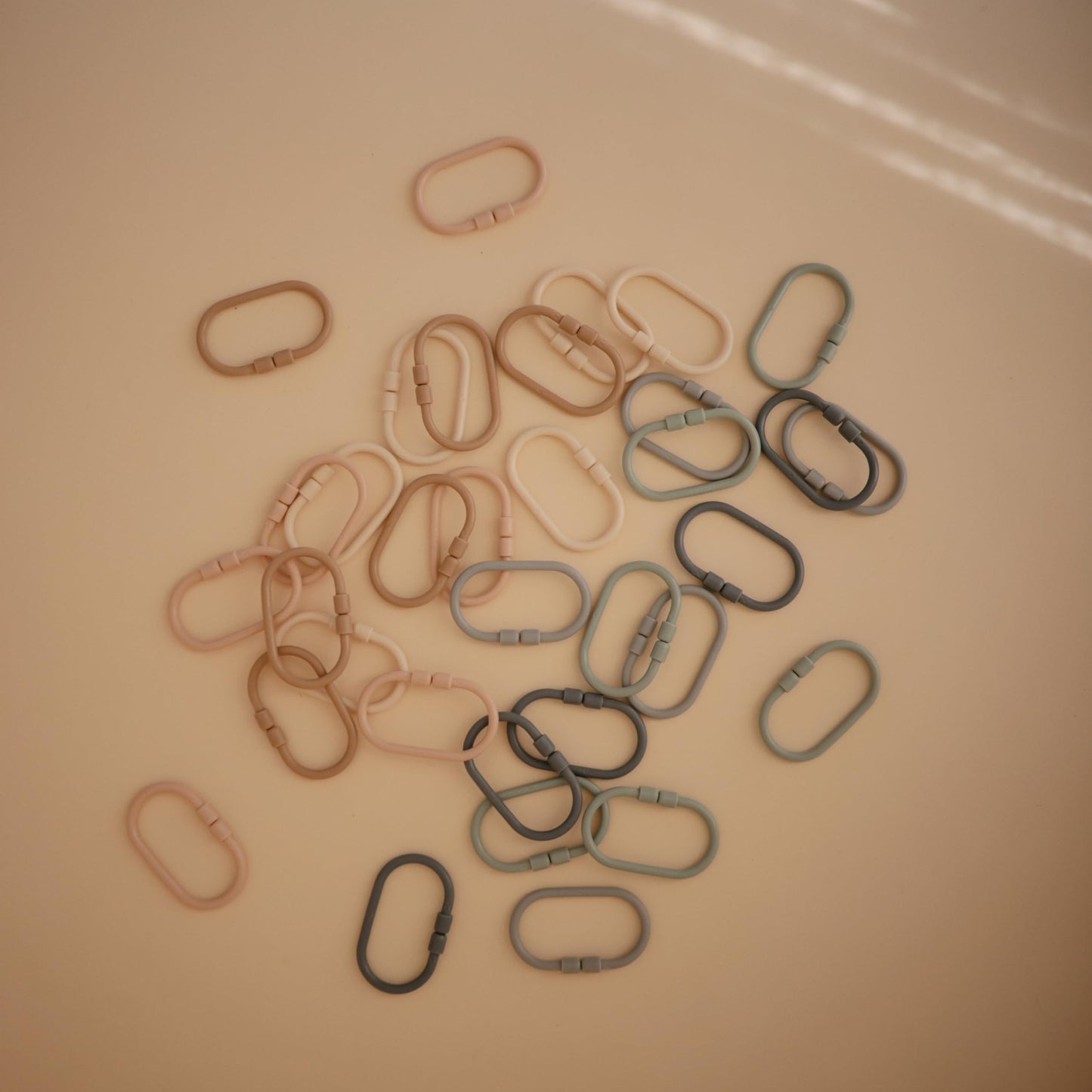 Mushie Chain Link Rings Toy – 12 Count for Stroller & Car Seat Attachments (Natural, Stone, Tradewinds)